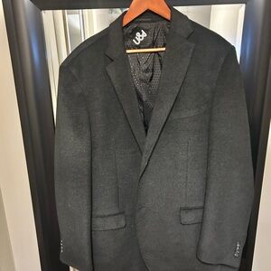 Elegant Charcoal Blazer EUC Soft Finish 48L, 2 Button, Double Vents